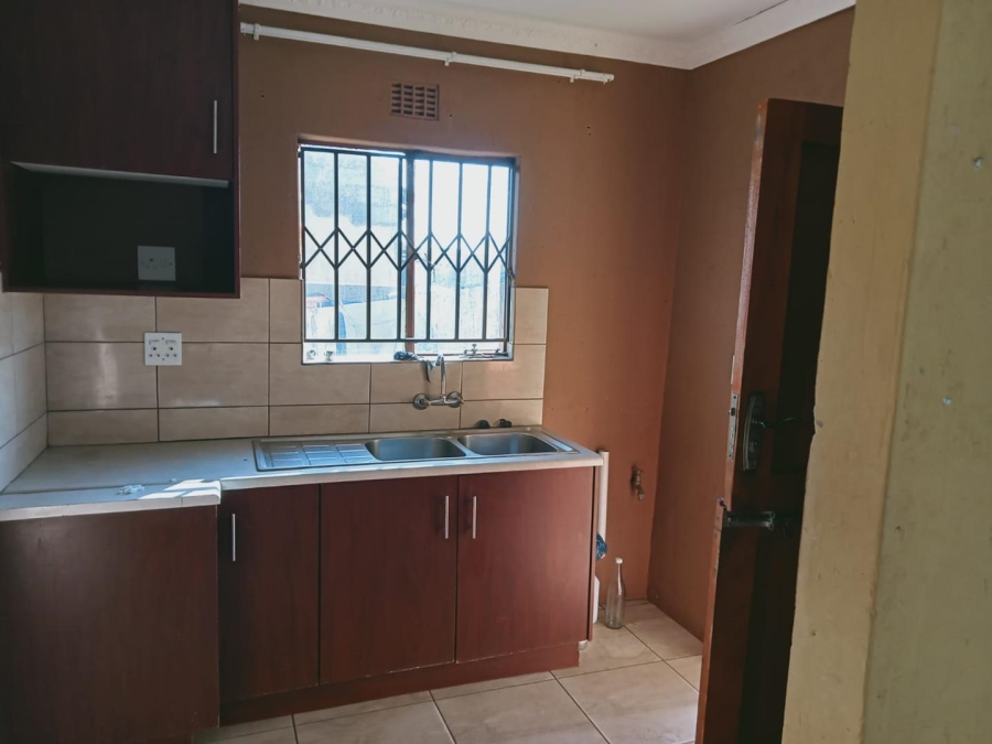 3 Bedroom Property for Sale in Mapleton A H Gauteng