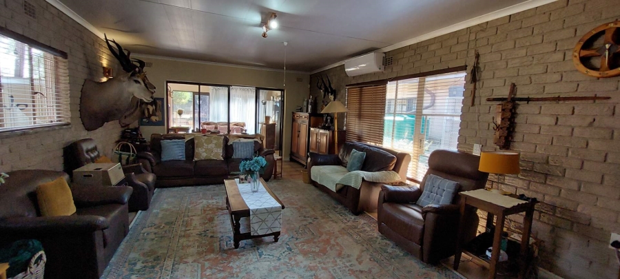 4 Bedroom Property for Sale in Brackenhurst Gauteng