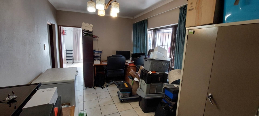 4 Bedroom Property for Sale in Brackenhurst Gauteng