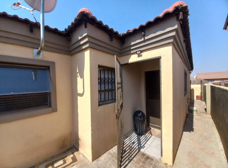 3 Bedroom Property for Sale in Elandspoort Gauteng