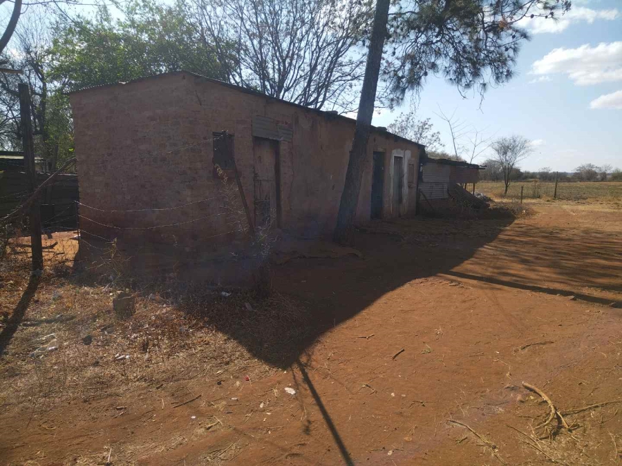 6 Bedroom Property for Sale in Haakdoornboom Gauteng