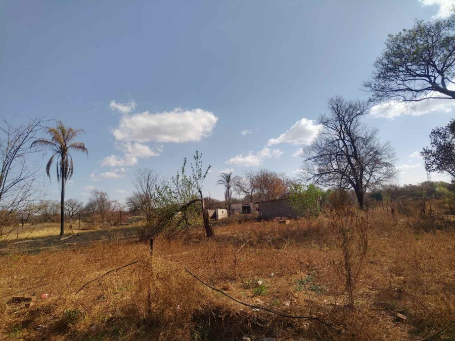 6 Bedroom Property for Sale in Haakdoornboom Gauteng