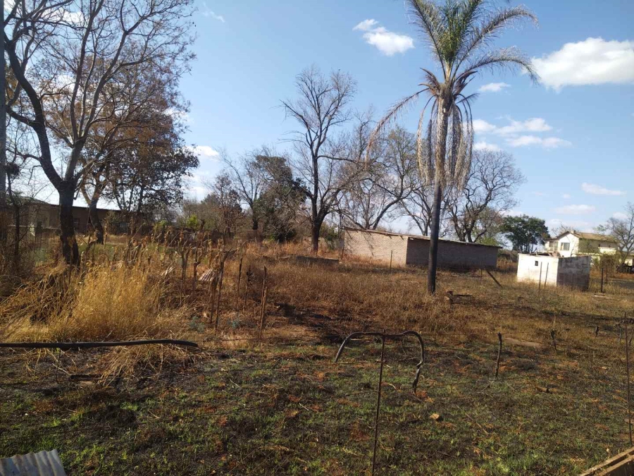 6 Bedroom Property for Sale in Haakdoornboom Gauteng