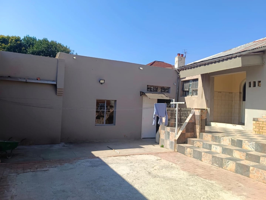 9 Bedroom Property for Sale in Kenilworth Gauteng