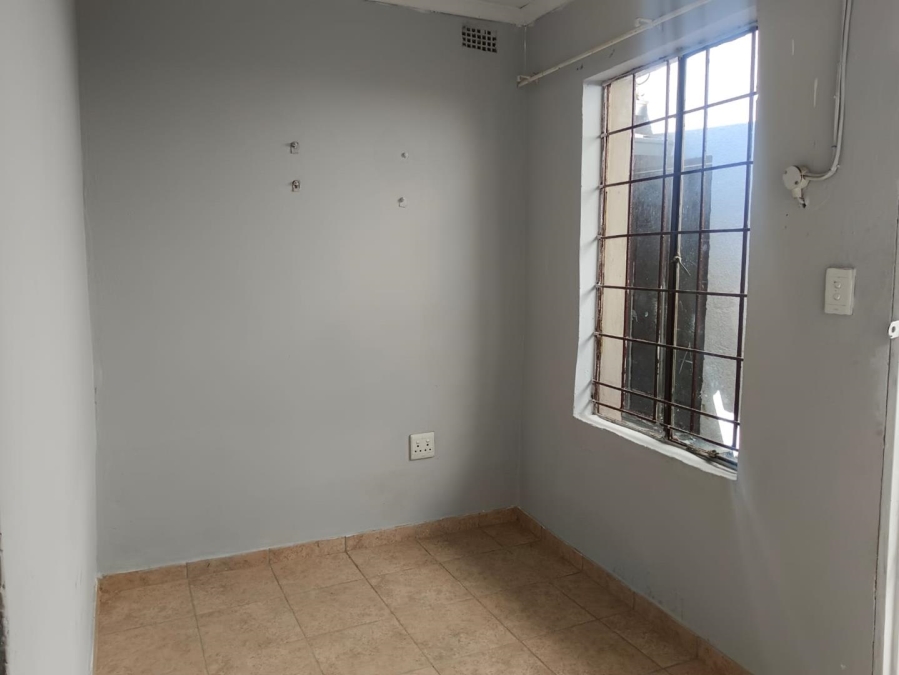 9 Bedroom Property for Sale in Kenilworth Gauteng