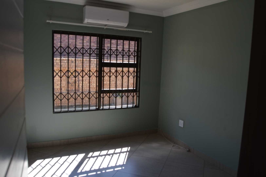 3 Bedroom Property for Sale in New Redruth Gauteng