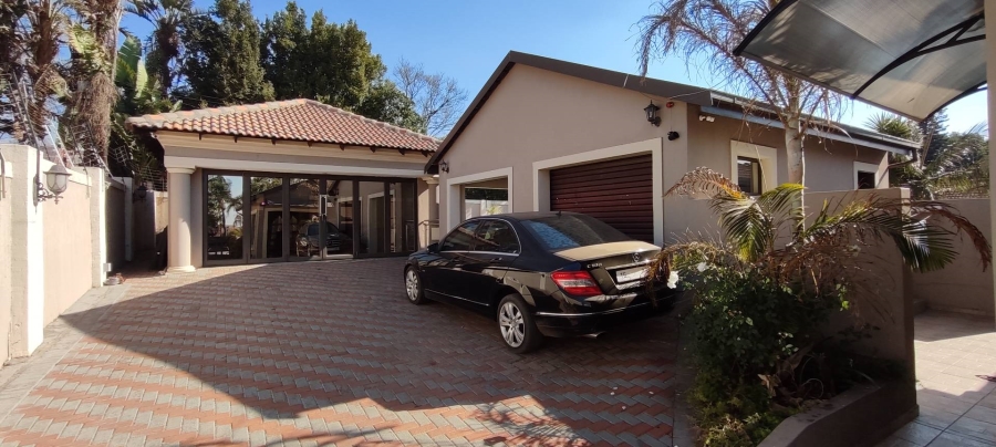 3 Bedroom Property for Sale in Newlands Gauteng