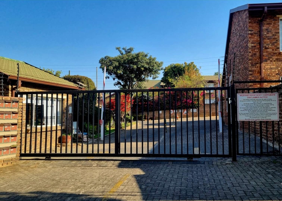 3 Bedroom Property for Sale in Noordwyk Gauteng