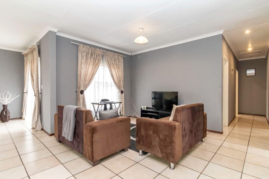 3 Bedroom Property for Sale in Cosmo City Gauteng