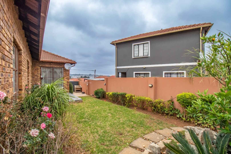 3 Bedroom Property for Sale in Cosmo City Gauteng