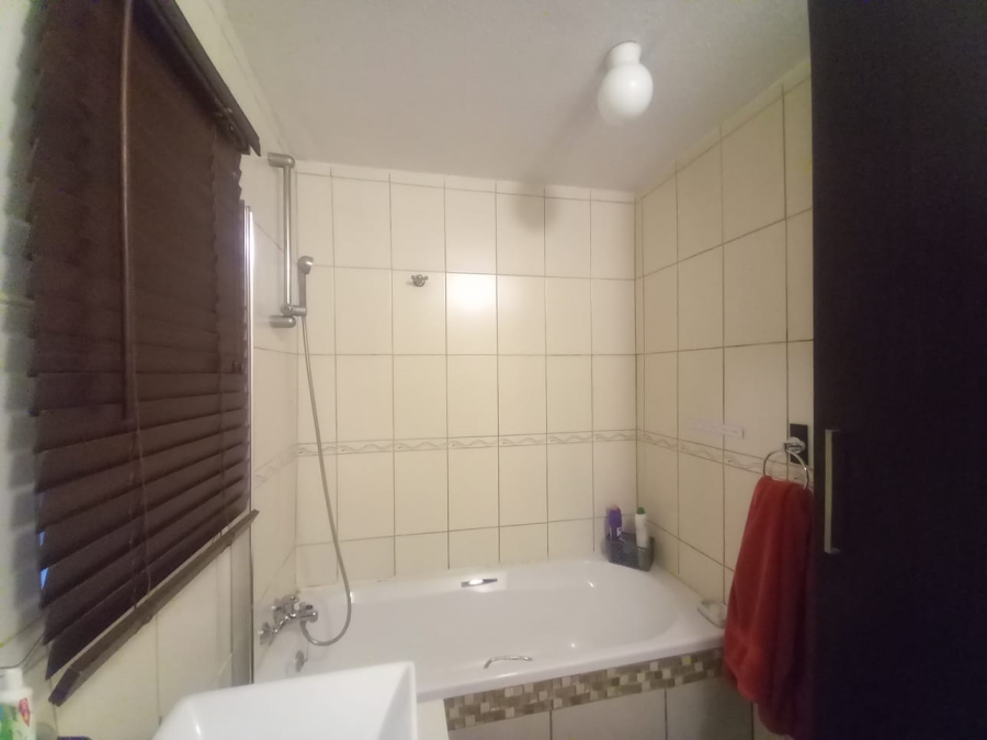 3 Bedroom Property for Sale in Weltevreden Park Gauteng