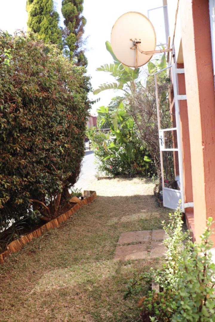 3 Bedroom Property for Sale in Weltevreden Park Gauteng