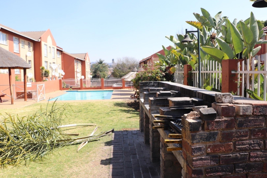 3 Bedroom Property for Sale in Weltevreden Park Gauteng