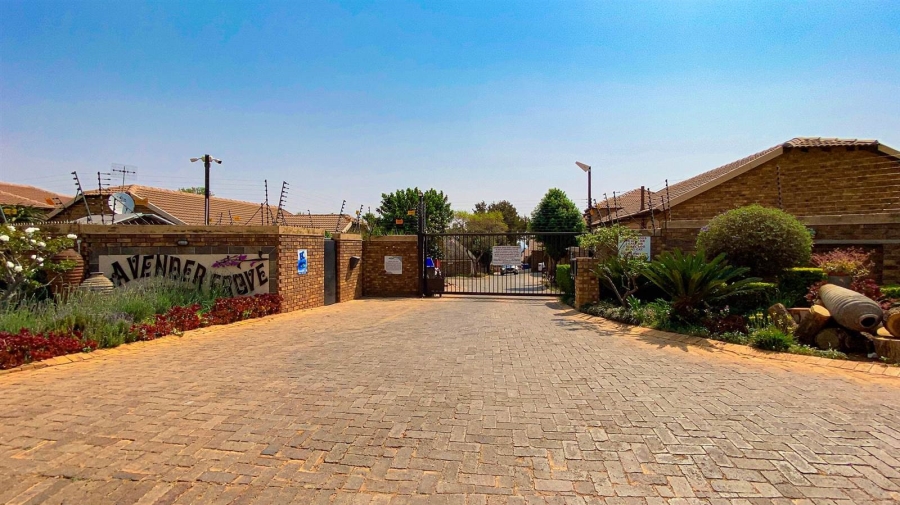 4 Bedroom Property for Sale in Honeydew Gauteng