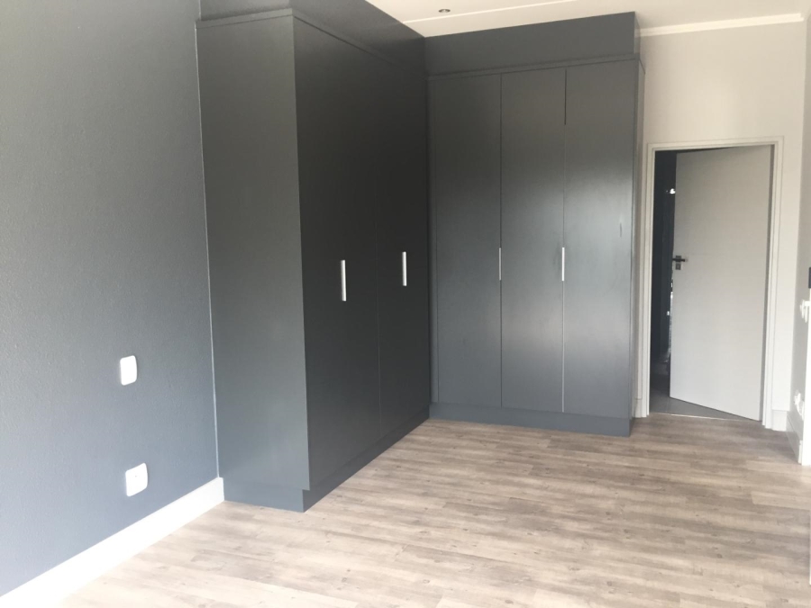 To Let 4 Bedroom Property for Rent in Rivonia Gauteng