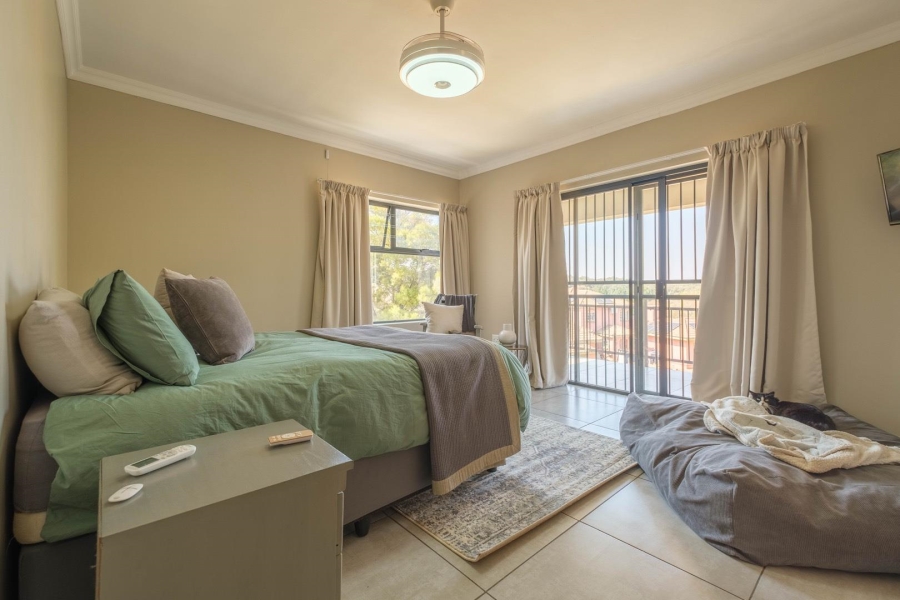 4 Bedroom Property for Sale in Zwavelpoort Gauteng