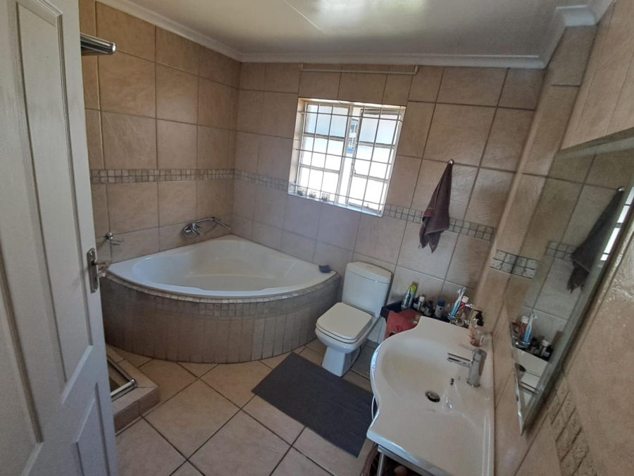 3 Bedroom Property for Sale in Elandspark Gauteng