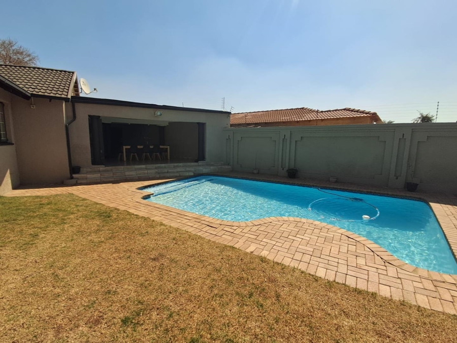 3 Bedroom Property for Sale in Elandspark Gauteng