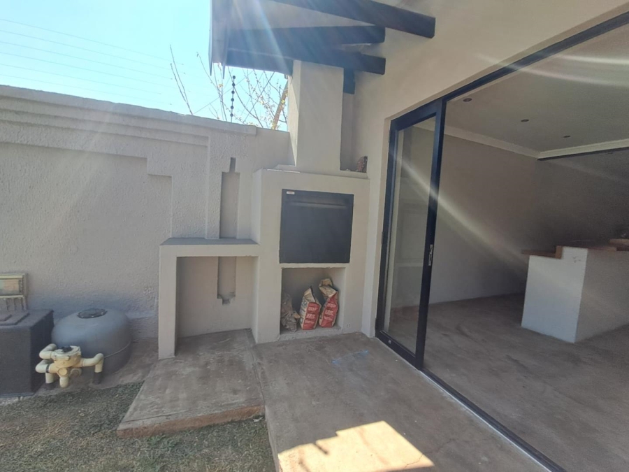 3 Bedroom Property for Sale in Elandspark Gauteng