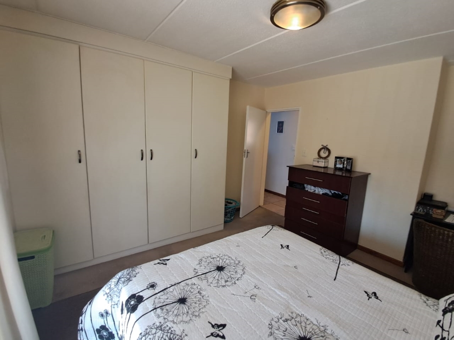 2 Bedroom Property for Sale in Risana Gauteng