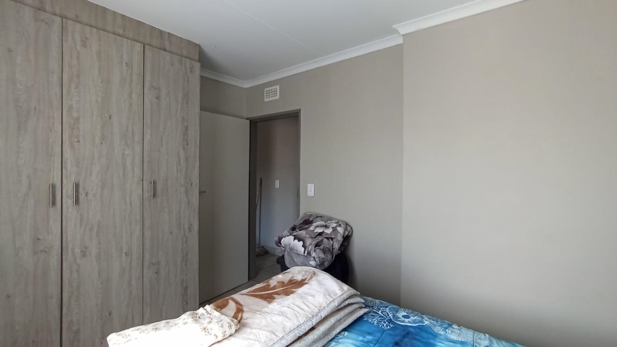 2 Bedroom Property for Sale in Heuweloord Gauteng