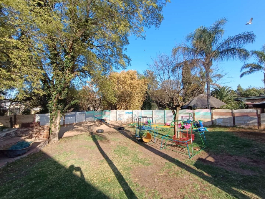 6 Bedroom Property for Sale in Wierdapark Gauteng