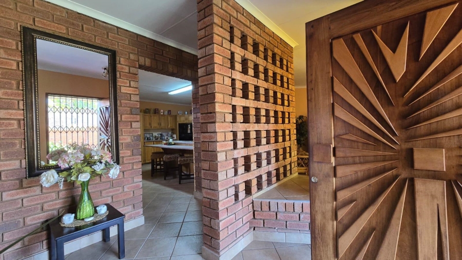 4 Bedroom Property for Sale in Magalieskruin Gauteng