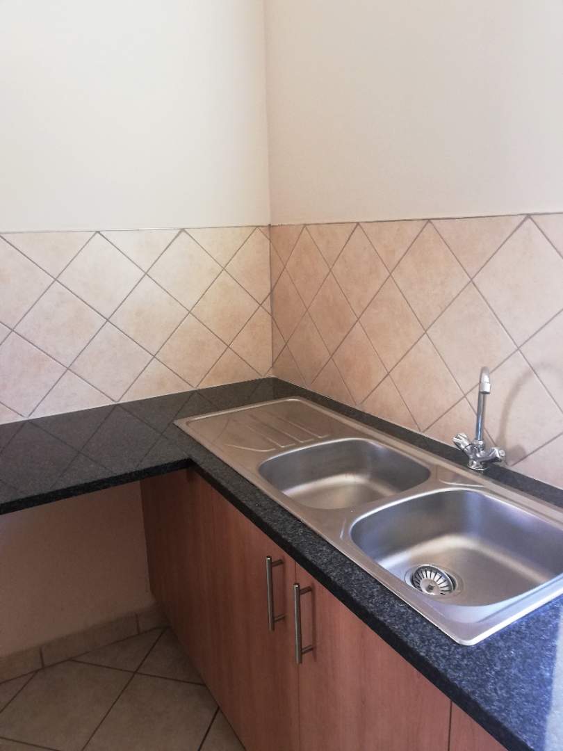 To Let 2 Bedroom Property for Rent in Elardus Park Gauteng