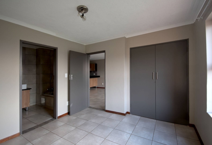 To Let 2 Bedroom Property for Rent in Highveld Gauteng