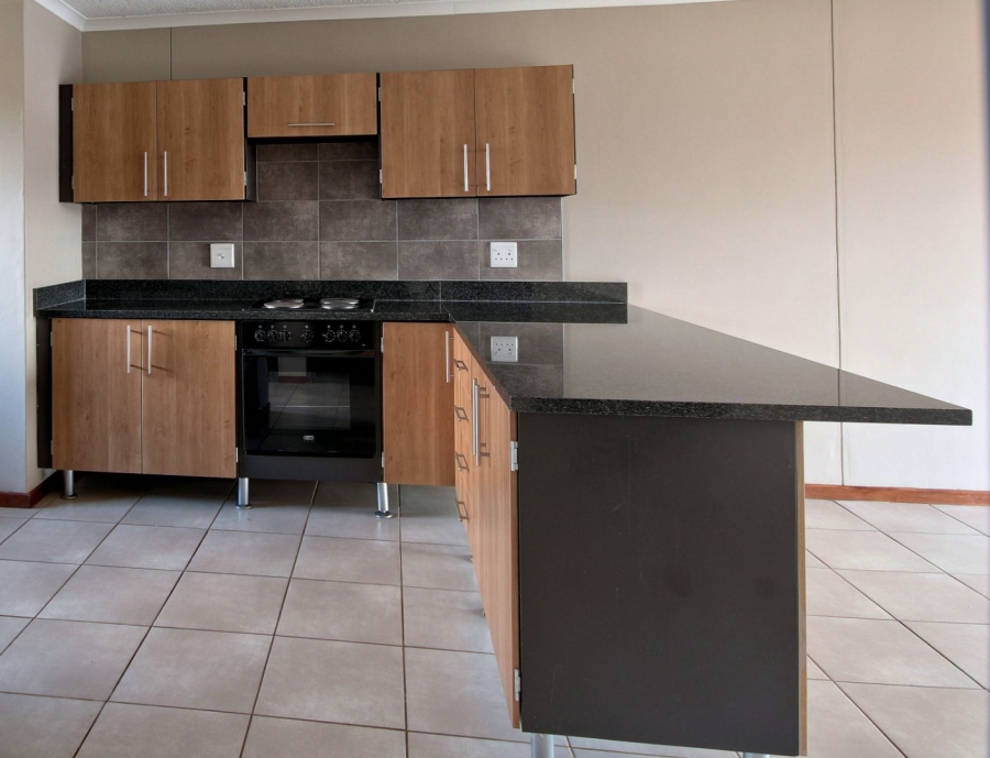 To Let 2 Bedroom Property for Rent in Highveld Gauteng