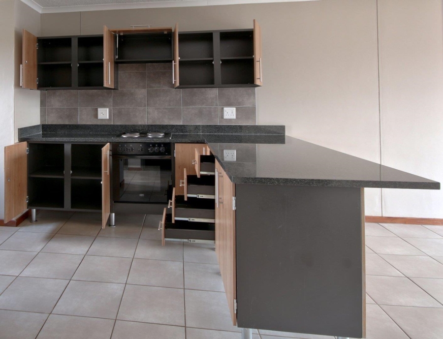 To Let 2 Bedroom Property for Rent in Highveld Gauteng