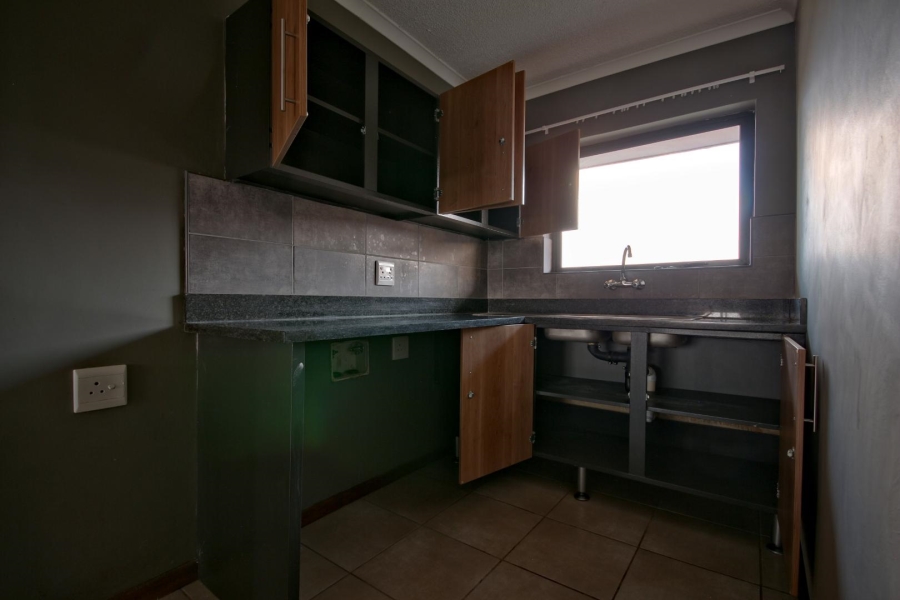 To Let 2 Bedroom Property for Rent in Highveld Gauteng