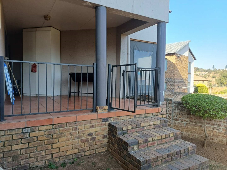 2 Bedroom Property for Sale in Winchester Hills Gauteng