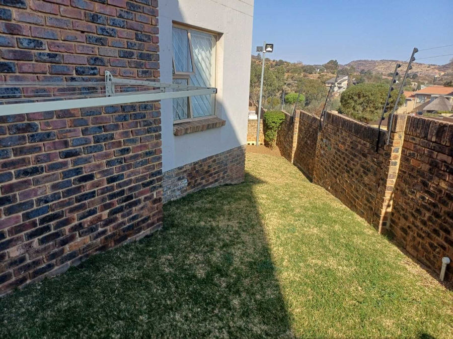 2 Bedroom Property for Sale in Winchester Hills Gauteng