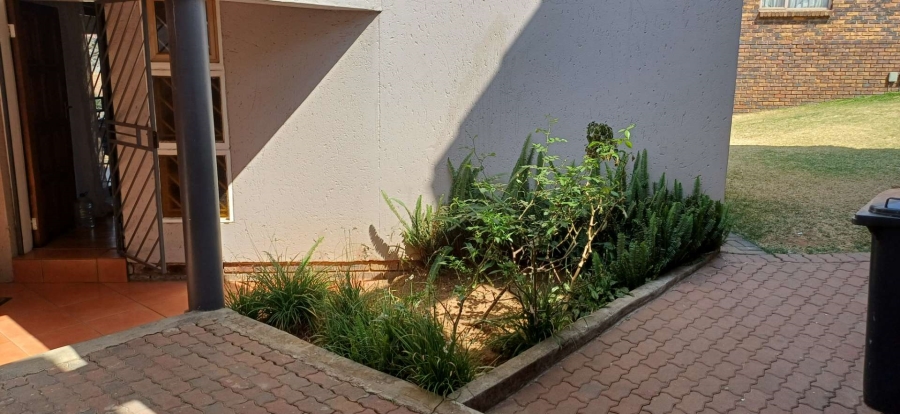 2 Bedroom Property for Sale in Winchester Hills Gauteng