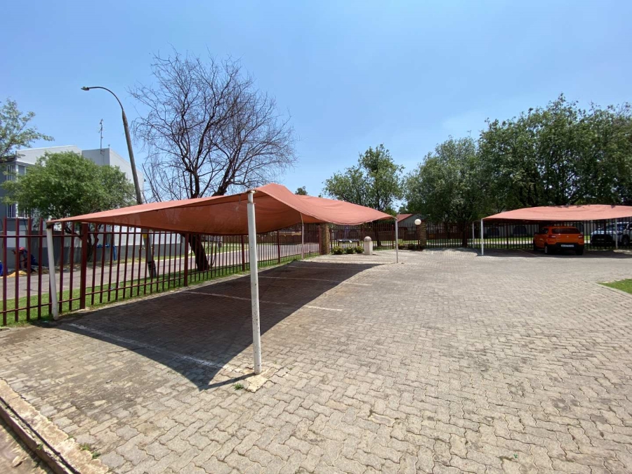 21 Bedroom Property for Sale in Verwoerdpark Gauteng