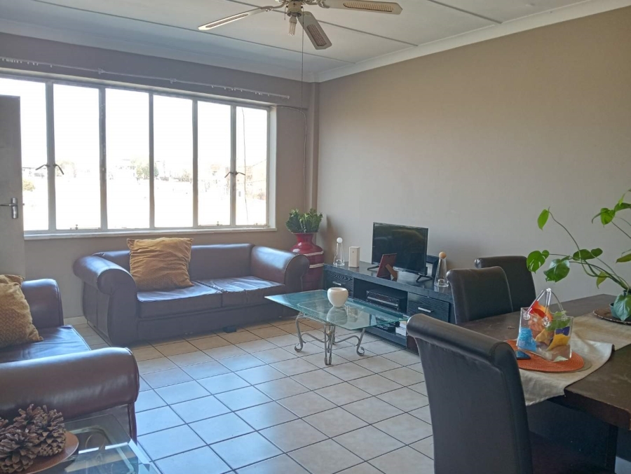 2 Bedroom Property for Sale in New Redruth Gauteng