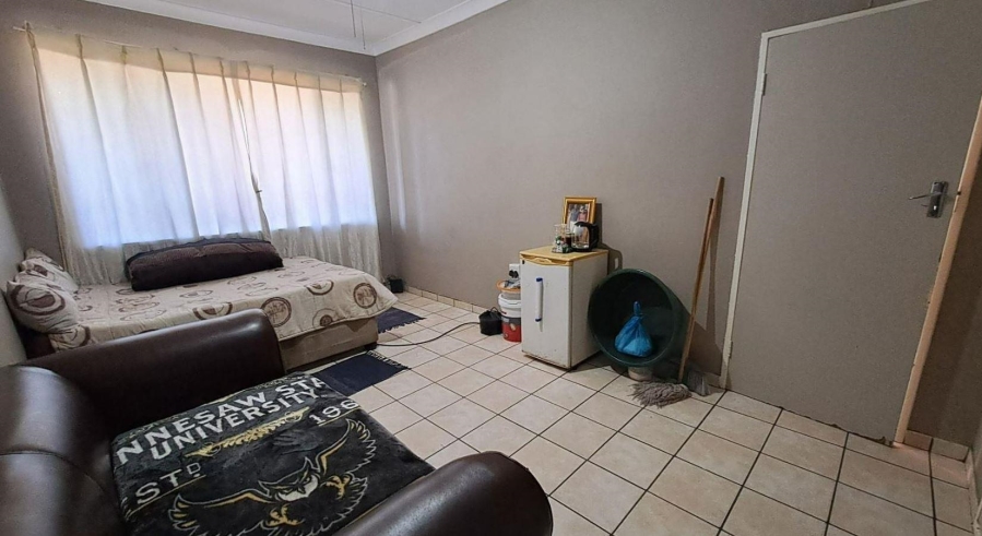 2 Bedroom Property for Sale in New Redruth Gauteng