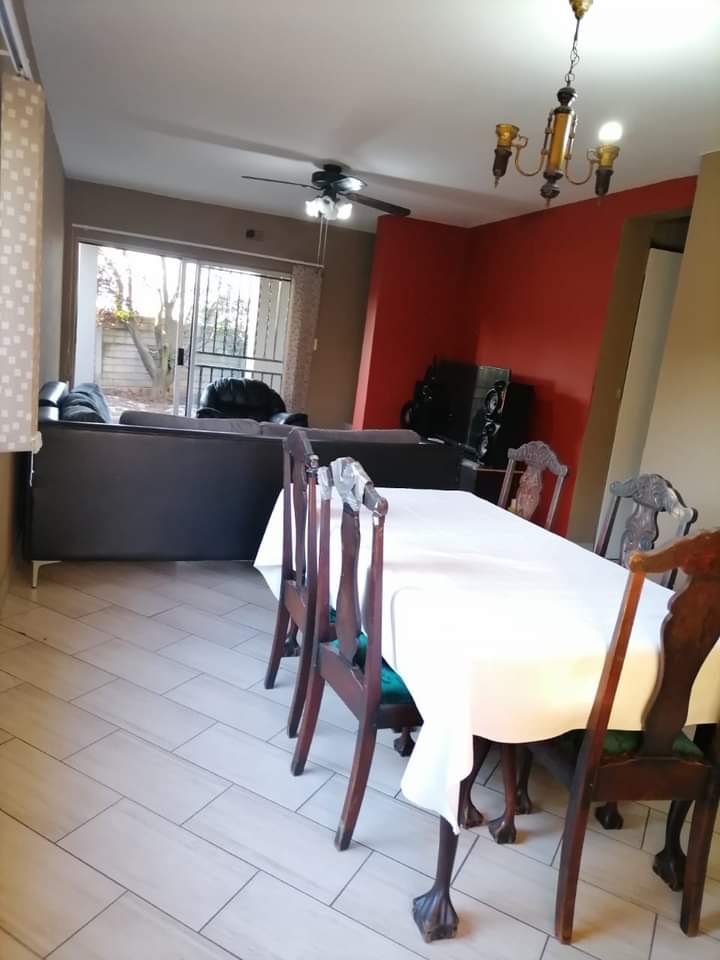 4 Bedroom Property for Sale in Tulisa Park Gauteng