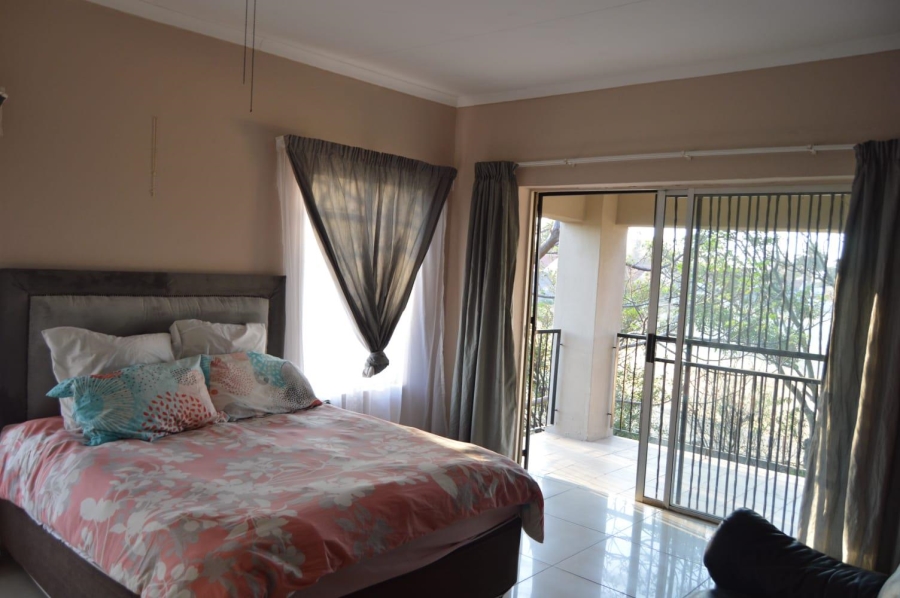 4 Bedroom Property for Sale in Tulisa Park Gauteng