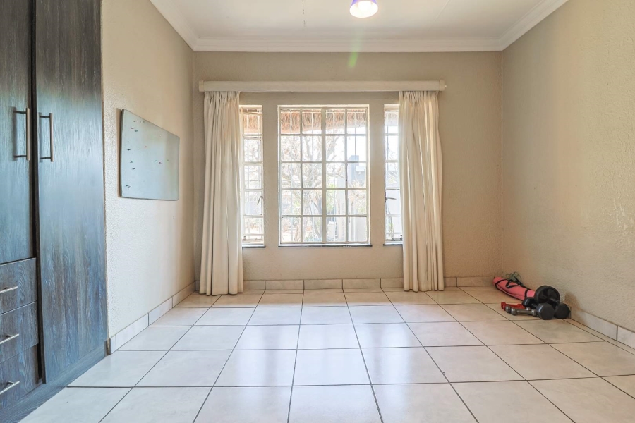 5 Bedroom Property for Sale in Randhart Gauteng