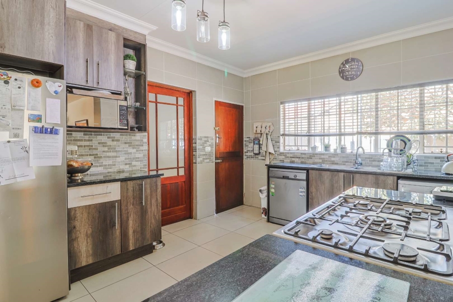 5 Bedroom Property for Sale in Randhart Gauteng