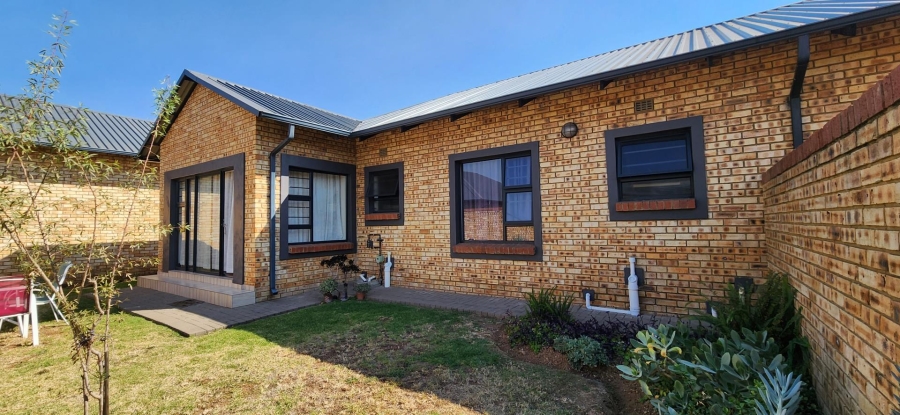 3 Bedroom Property for Sale in New Market Gauteng