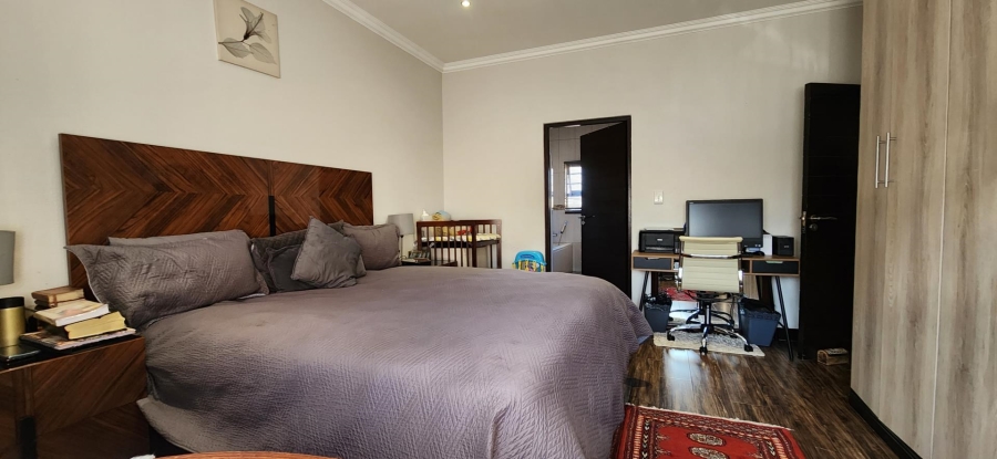 3 Bedroom Property for Sale in New Market Gauteng