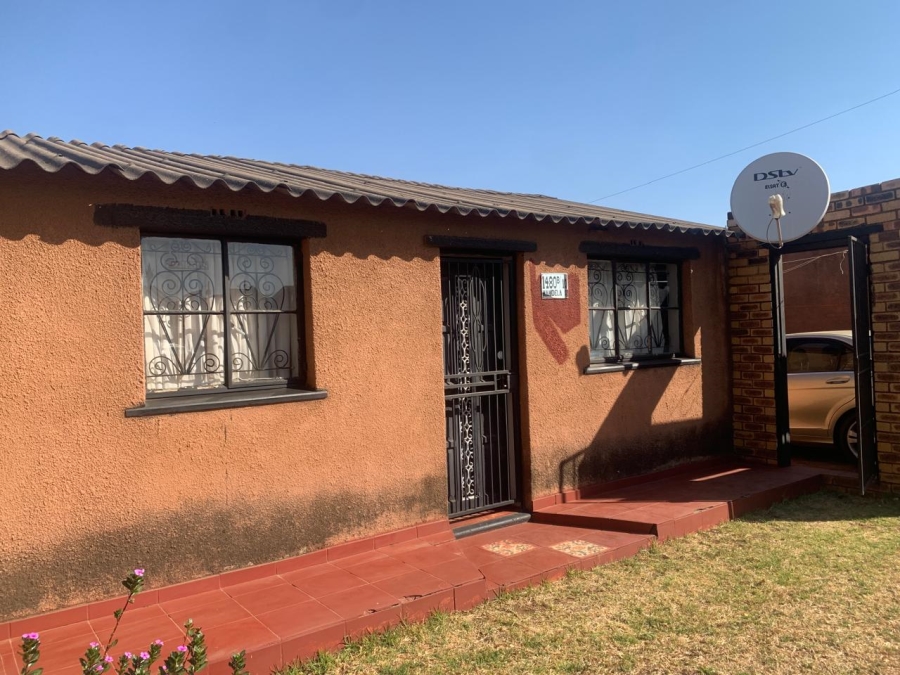 2 Bedroom Property for Sale in Emdeni Gauteng