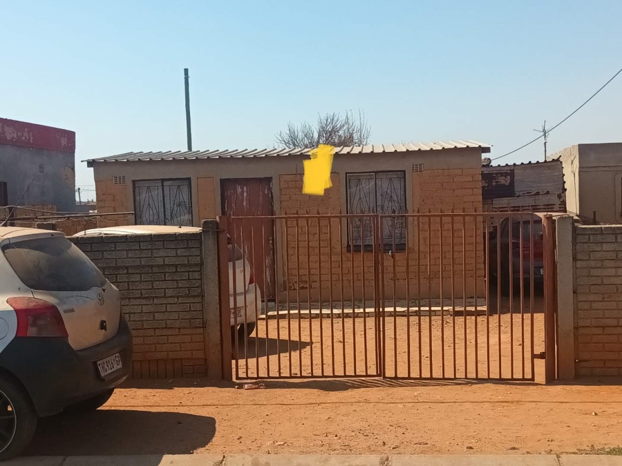 2 Bedroom Property for Sale in Moleleki Gauteng