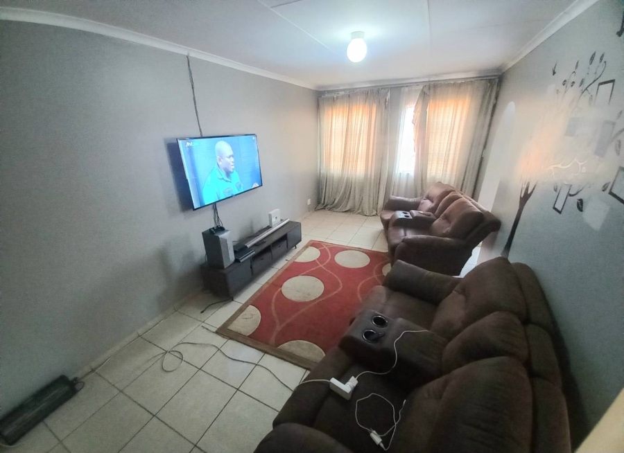 3 Bedroom Property for Sale in Elandspoort Gauteng