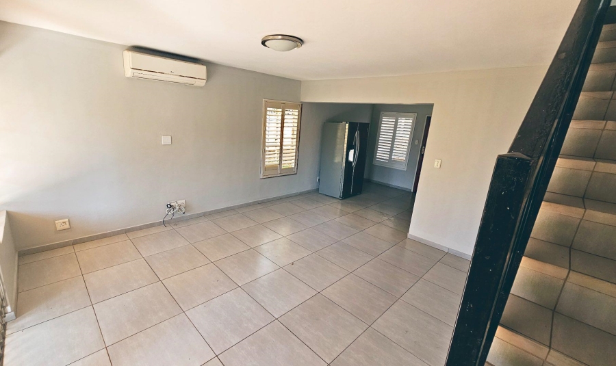 3 Bedroom Property for Sale in Radiokop Gauteng