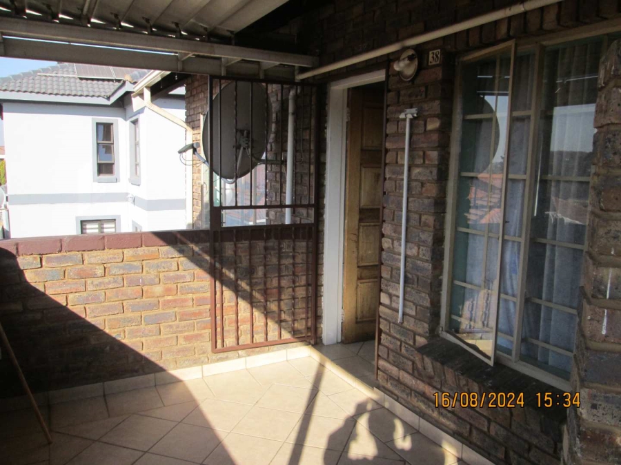 2 Bedroom Property for Sale in Proclamation Hill Gauteng