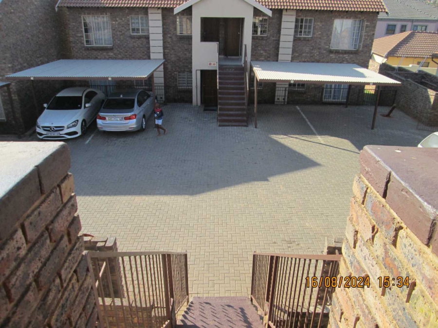 2 Bedroom Property for Sale in Proclamation Hill Gauteng